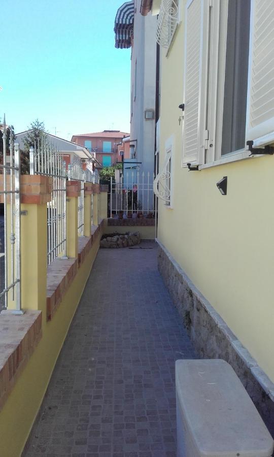 B&B A Casa Di Antonella Scauri  Kültér fotó