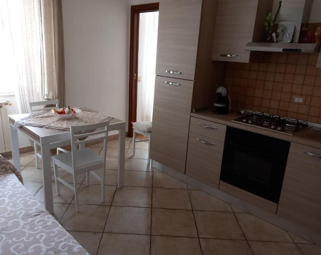 B&B A Casa Di Antonella Scauri  Kültér fotó